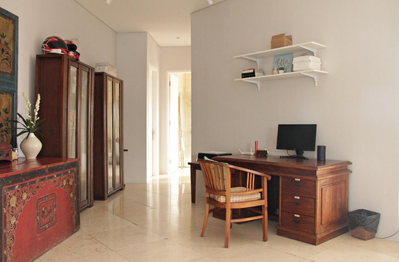 Bali M 302 Lägenhet Seminyak Exteriör bild